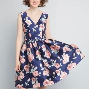 Navy Floral Fit and Flare Dress NEW - Size 6
